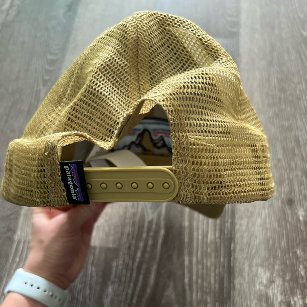 NWOT Patagonia Khaki Trucker Cap with Mesh Back - Picture 2 of 4
